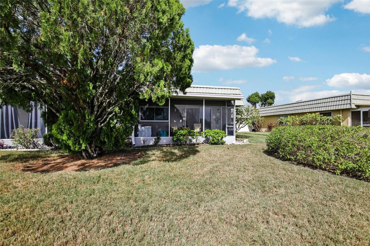 201 Kings Boulevard, Unit 13, Sun City Center, FL 33573 Photo