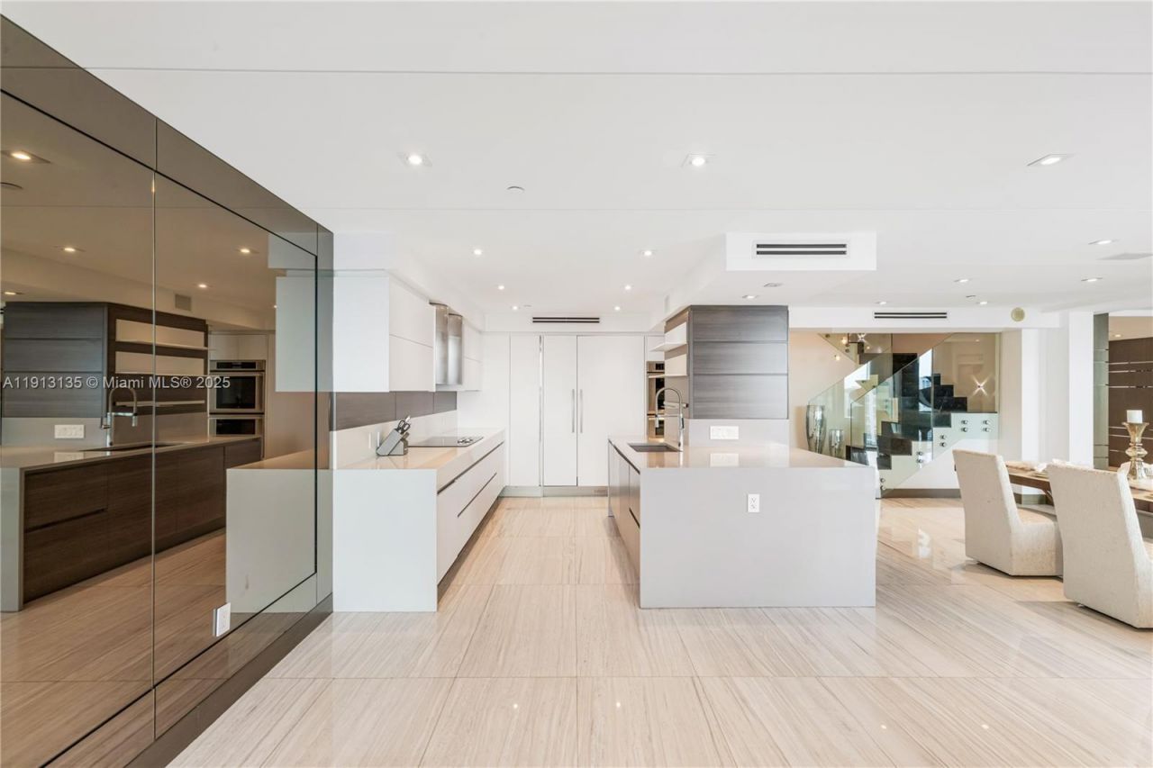 3301 NE 183rd St, Unit PH 3007/30, Aventura, FL 33160 Photo