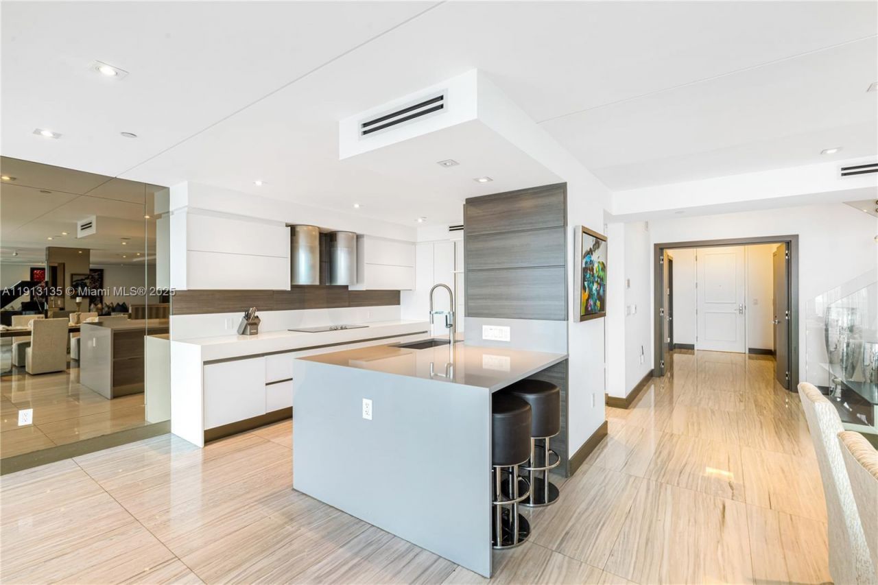 3301 NE 183rd St, Unit PH 3007/30, Aventura, FL 33160 Photo