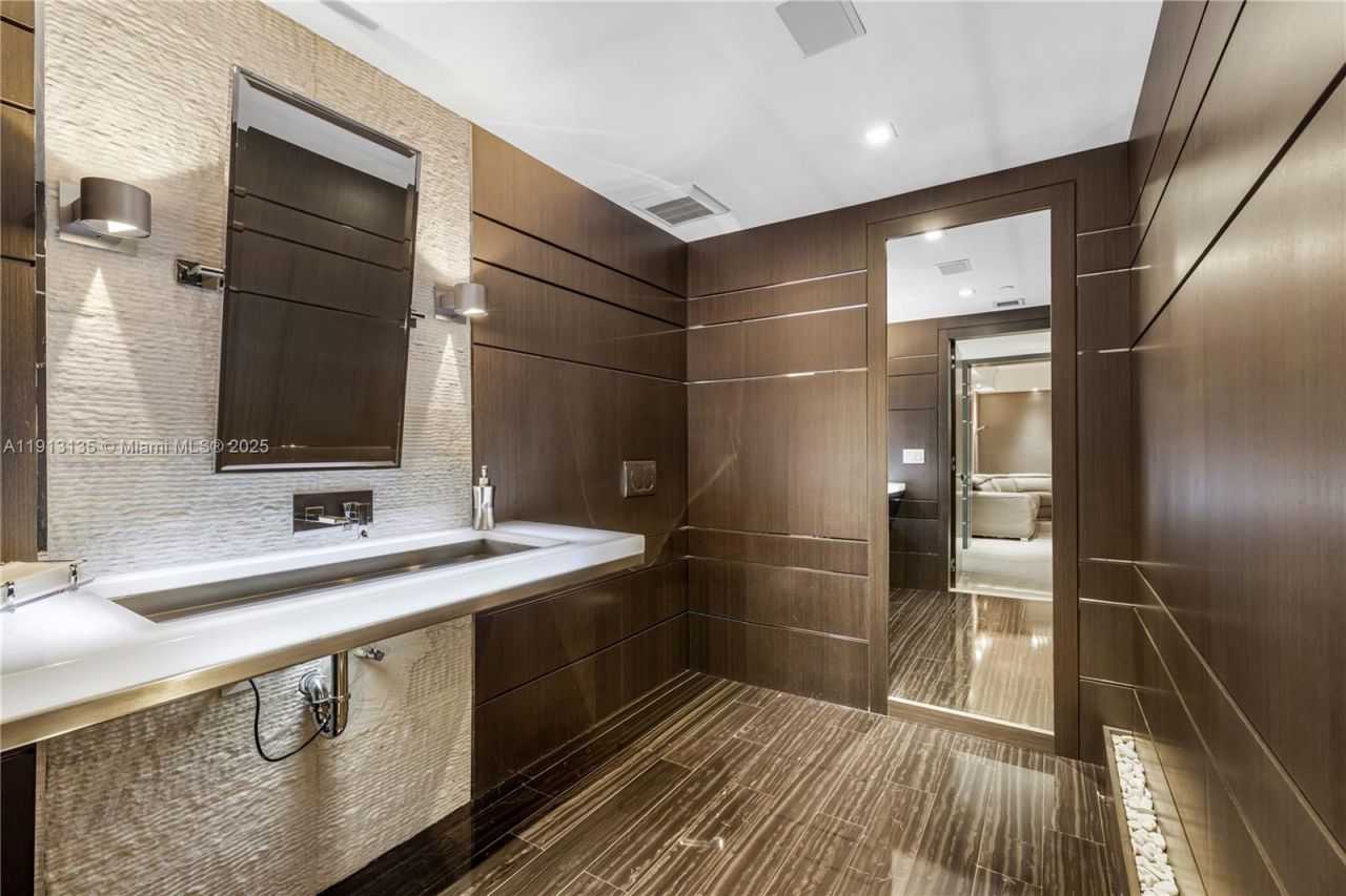 3301 NE 183rd St, Unit PH 3007/30, Aventura, FL 33160 Photo