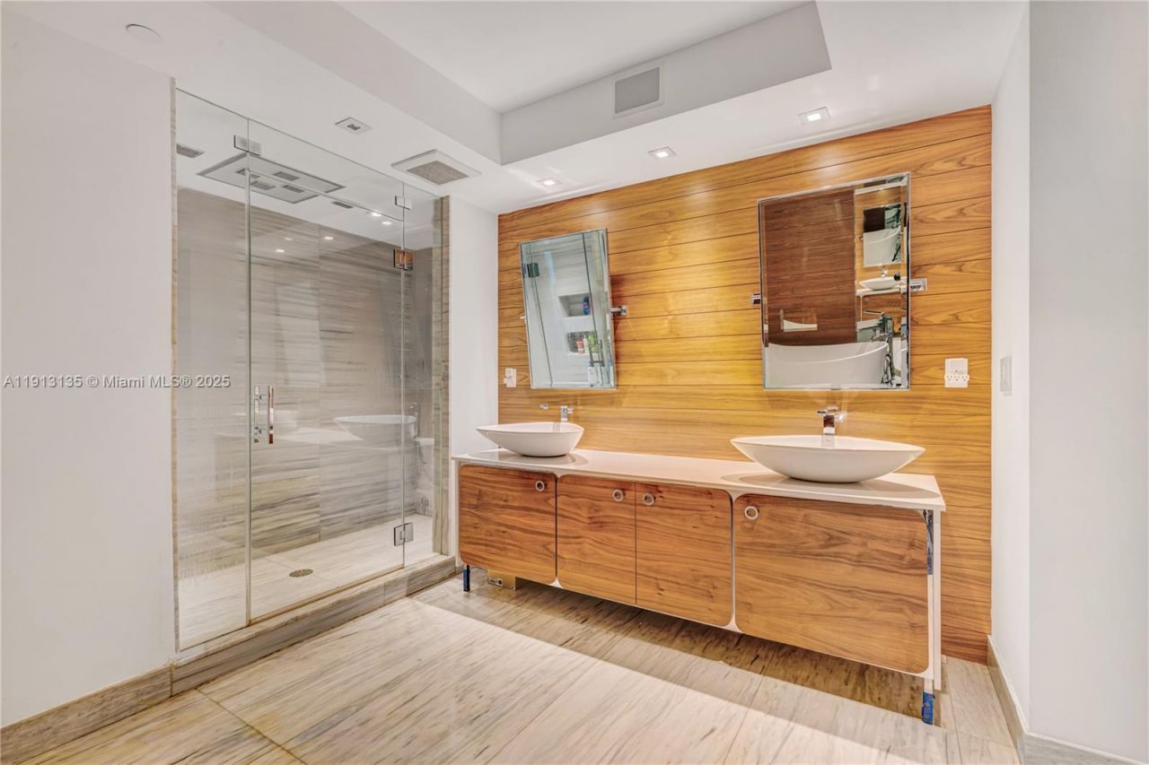 3301 NE 183rd St, Unit PH 3007/30, Aventura, FL 33160 Photo