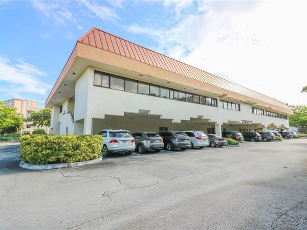 501 Golden Isles Dr, Unit 203E, Hallandale Beach, FL 33009