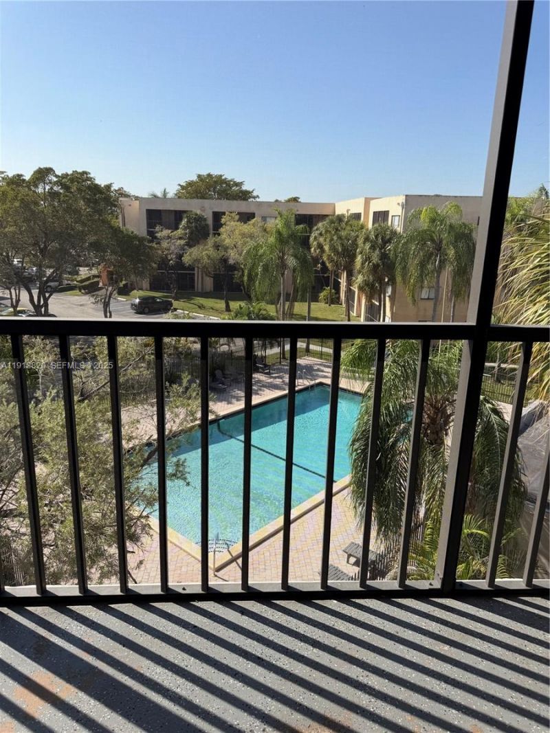 8540 SW 133rd Ave Rd, Unit 407, Miami, FL 33183 Photo