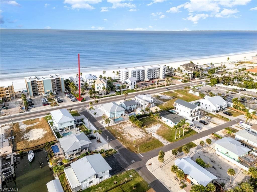 311 Bayland Rd, Fort Myers Beach, FL 33931 Main Photo