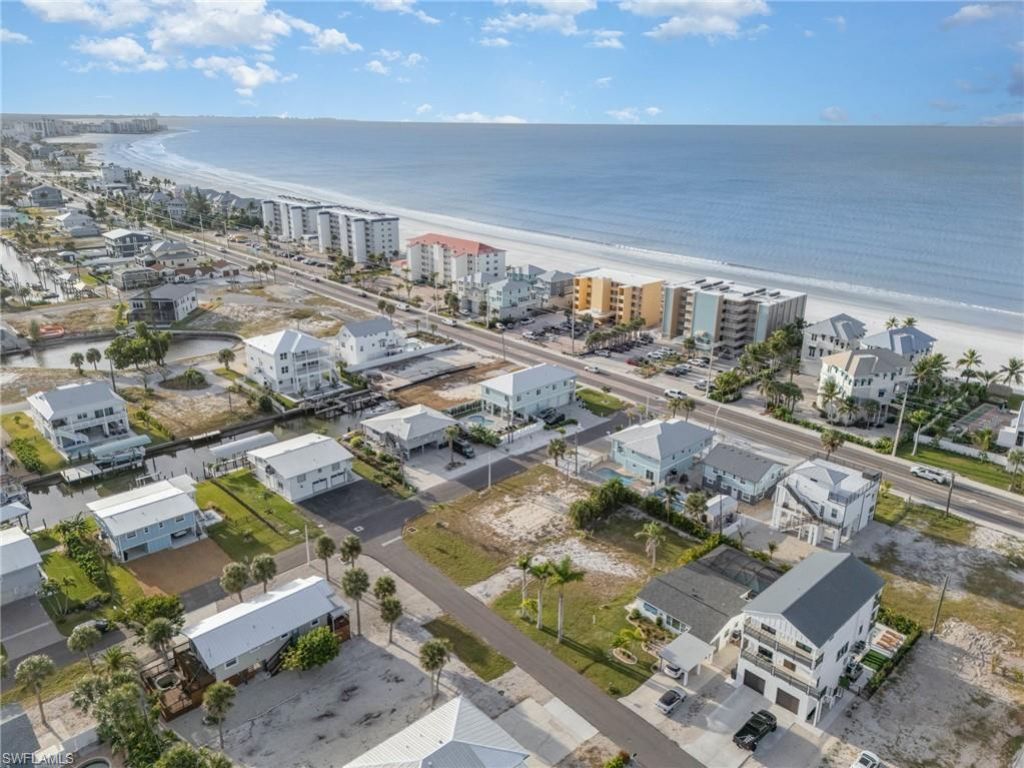 311 Bayland Rd, Fort Myers Beach, FL 33931 Photo