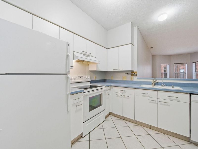 46 Victorian Gate Way, Columbus, OH 43215 Photo 9