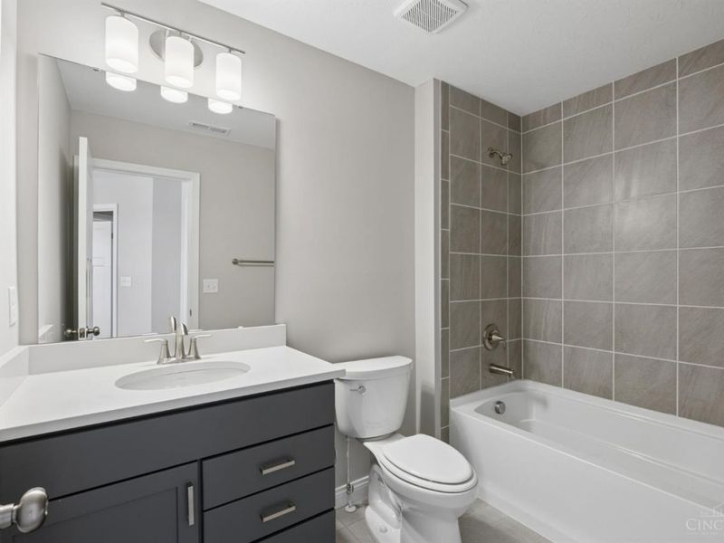 3986 Trailside Drive, Unit 109, Green Township, OH 45248 Photo 11