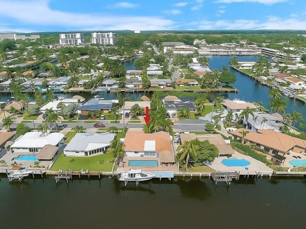 370 SE 3rd Ct, Pompano Beach, FL 33060