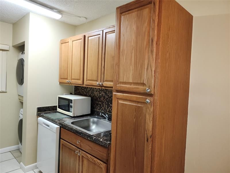 545 Trace Cir, Unit 105, Deerfield Beach, FL 33441 Photo