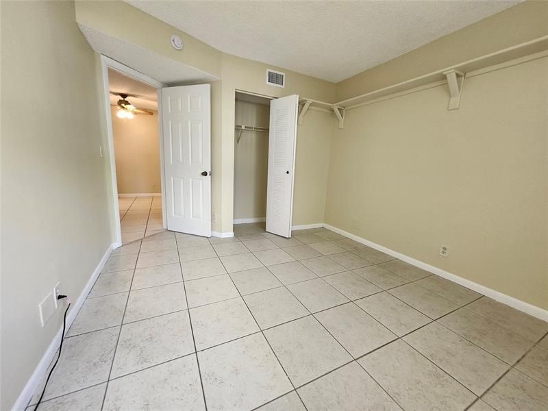 545 Trace Cir, Unit 105, Deerfield Beach, FL 33441 Photo