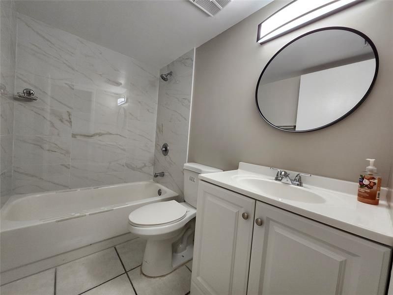 545 Trace Cir, Unit 105, Deerfield Beach, FL 33441 Photo