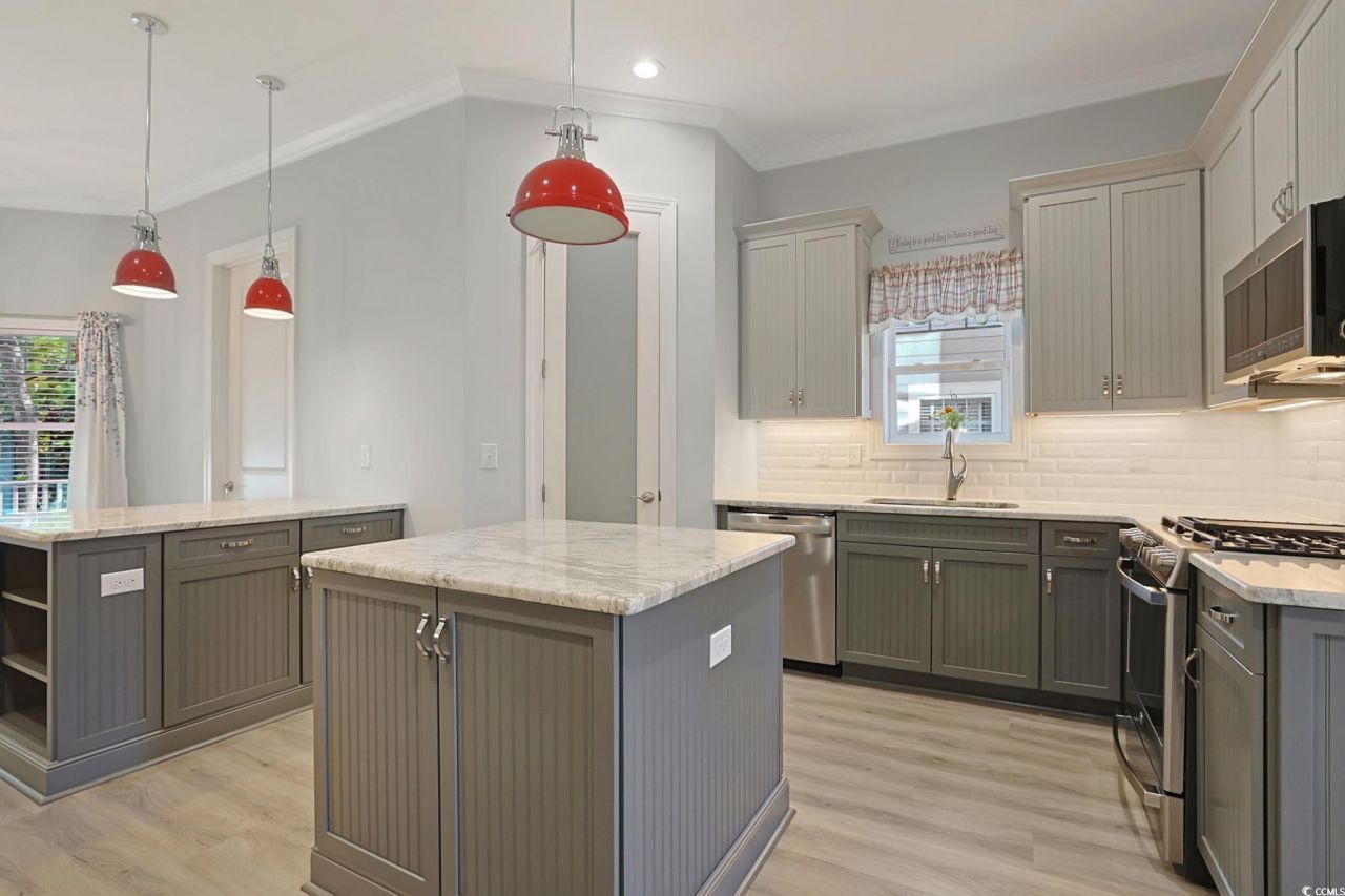 1104 Marsh View Dr. Photo 9