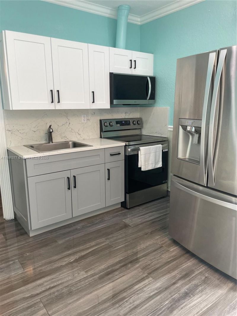 240 NE 27th St, Unit 1, Pompano Beach, FL 33064 Photo