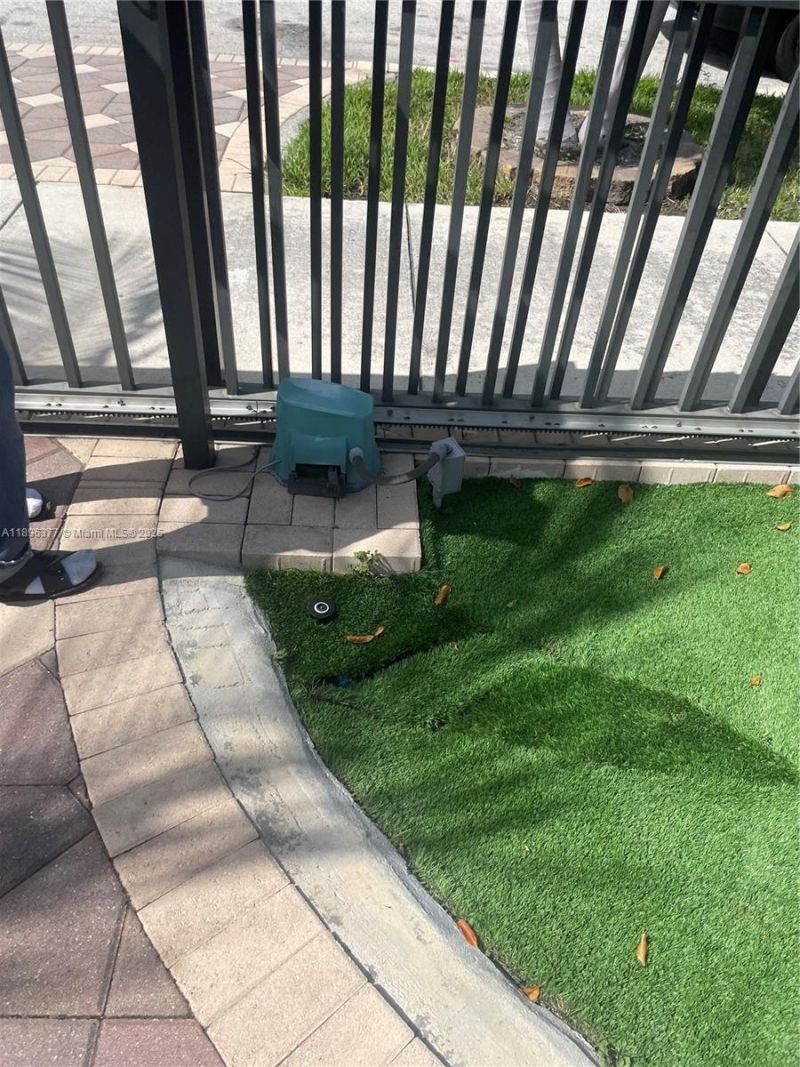 240 NE 27th St, Unit 1, Pompano Beach, FL 33064 Photo