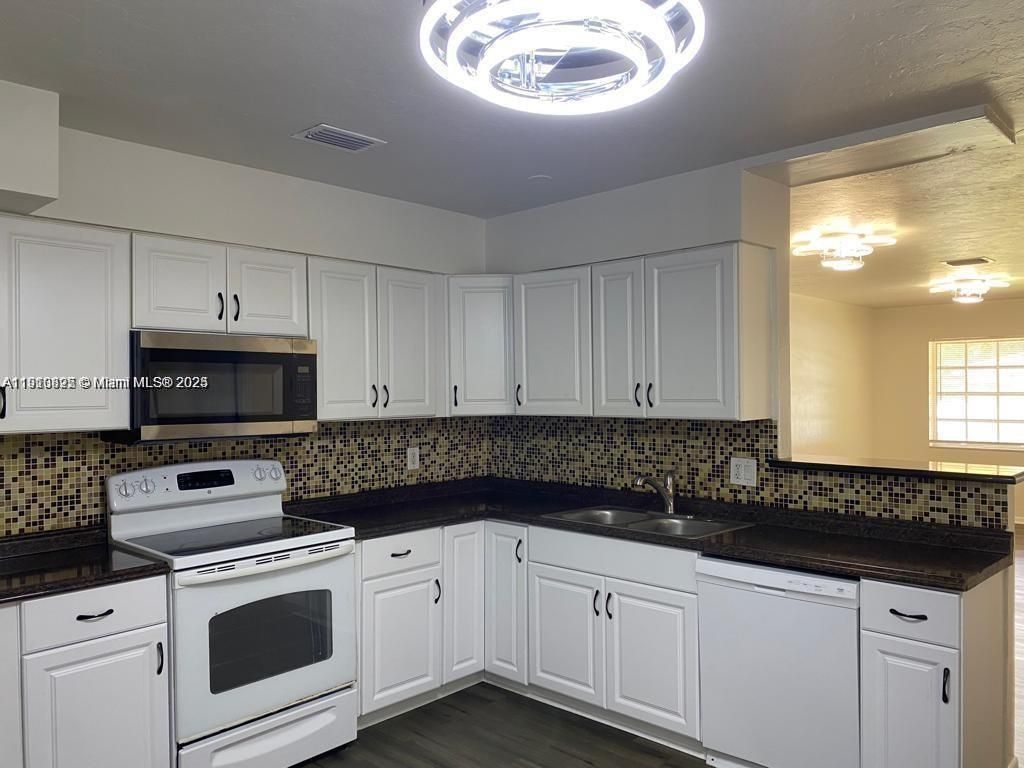 8947 NW 33rd St, Unit 1, Coral Springs, FL 33065 Photo