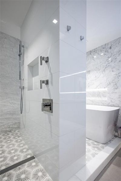 4051 Gulf Shore Blvd N, Unit 200, Naples, FL 34103 Photo