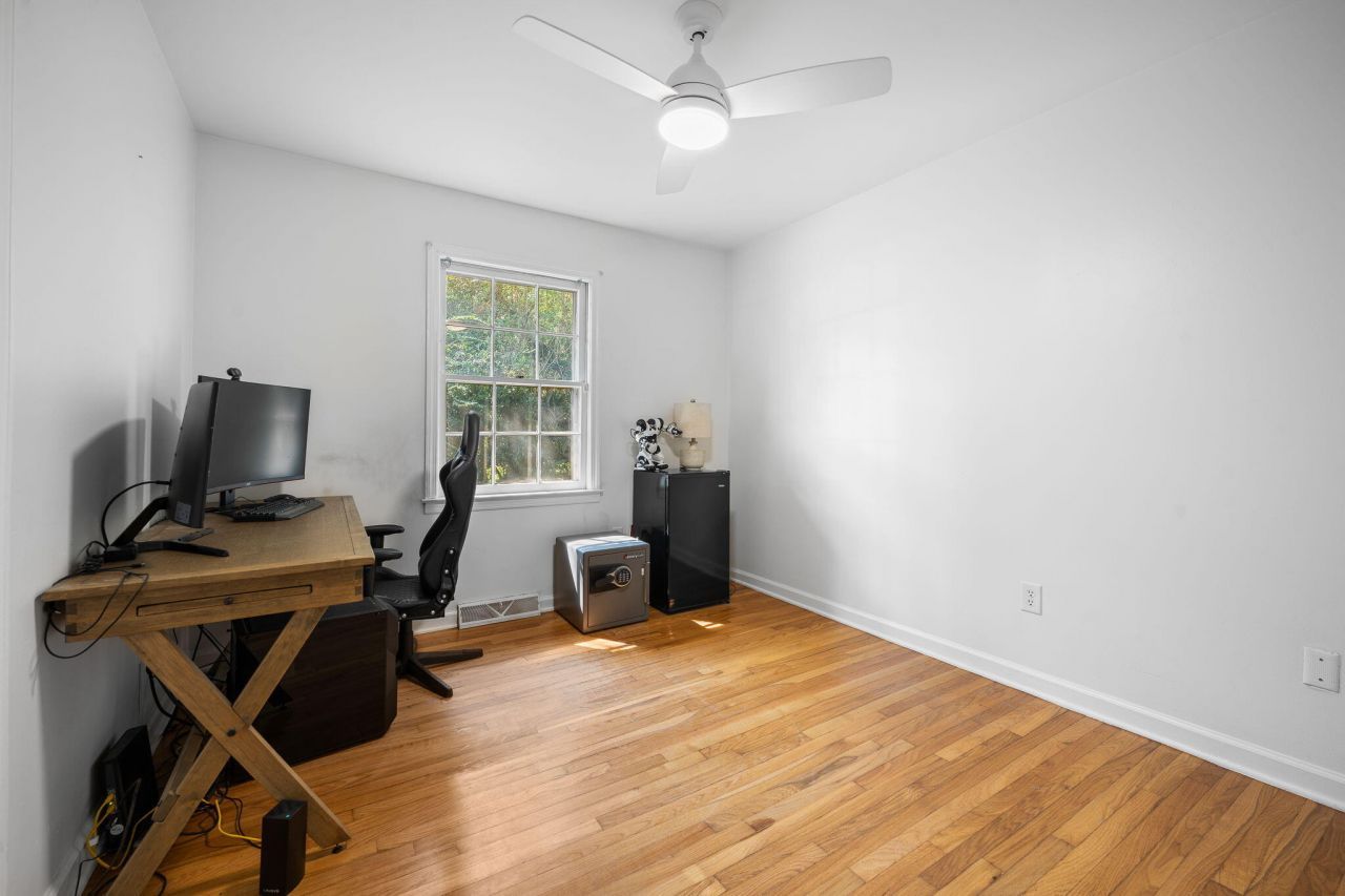 5325 Helene Drive Photo 8