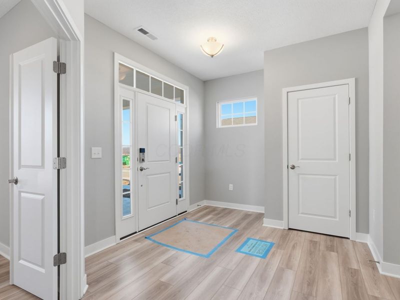 4549 Corsican Loop E, Hilliard, OH 43026 Photo 5