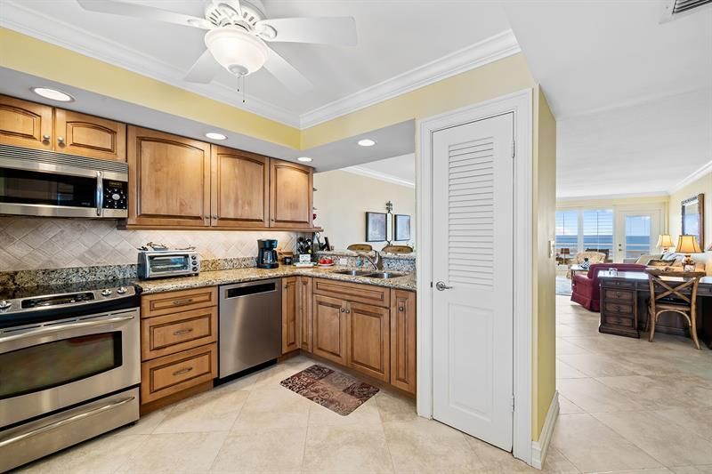 2000 S Ocean Drive, Unit 1006, Fort Lauderdale, FL 33316 Photo