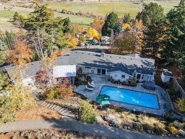 2820 David Lane, Medford, OR 97504