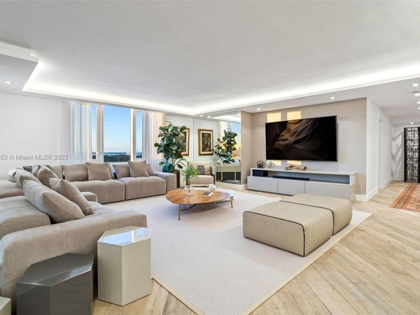 2301 Collins Ave, Unit 1432, Miami Beach, FL 33139