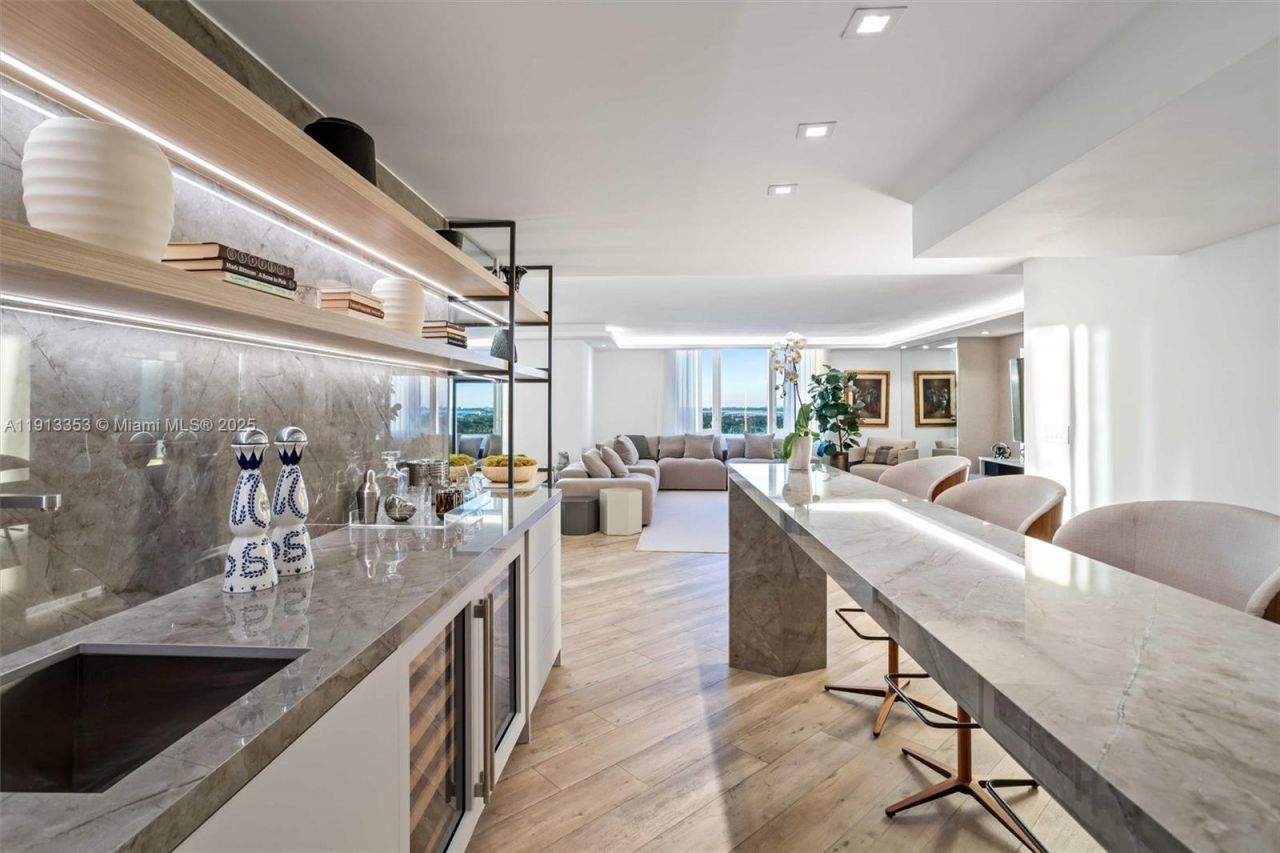 2301 Collins Ave, Unit 1432, Miami Beach, FL 33139 Photo