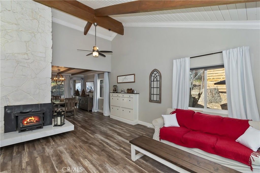 24150 Zell Court, Crestline, CA 92325 Main Photo