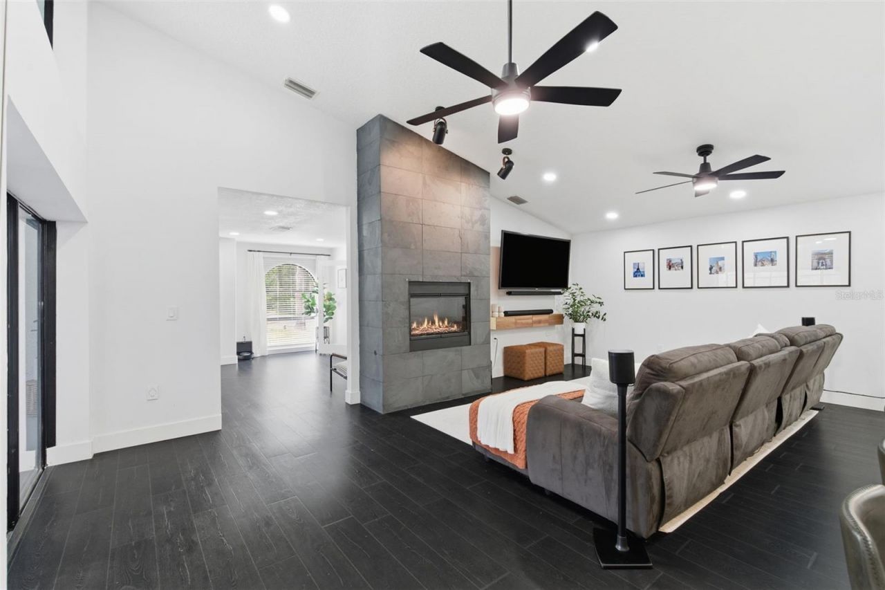 28809 Bennington Drive, Wesley Chapel, FL 33544 Photo