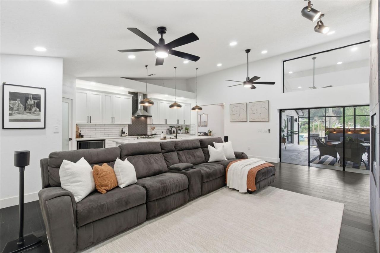 28809 Bennington Drive, Wesley Chapel, FL 33544 Photo