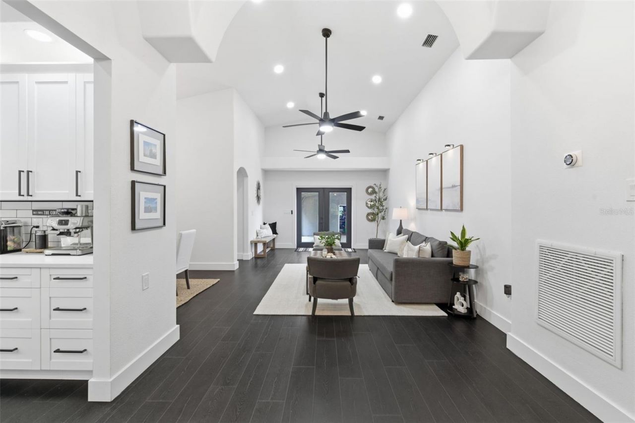 28809 Bennington Drive, Wesley Chapel, FL 33544 Photo