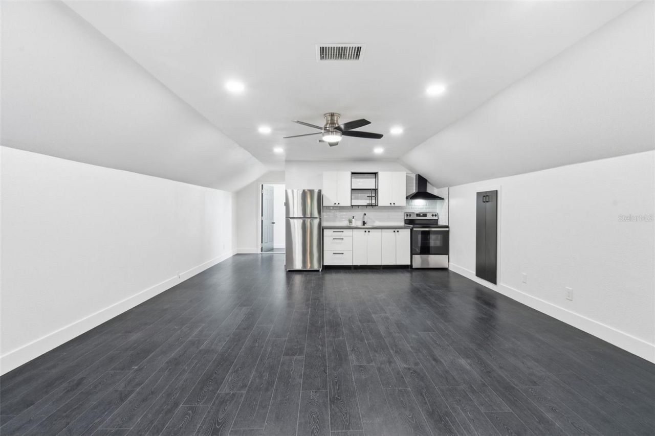 28809 Bennington Drive, Wesley Chapel, FL 33544 Photo