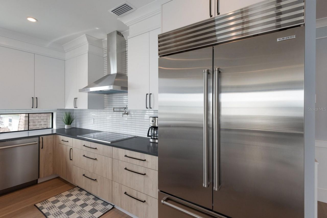 2415 Avenue B, Bradenton Beach, FL 34217 Photo