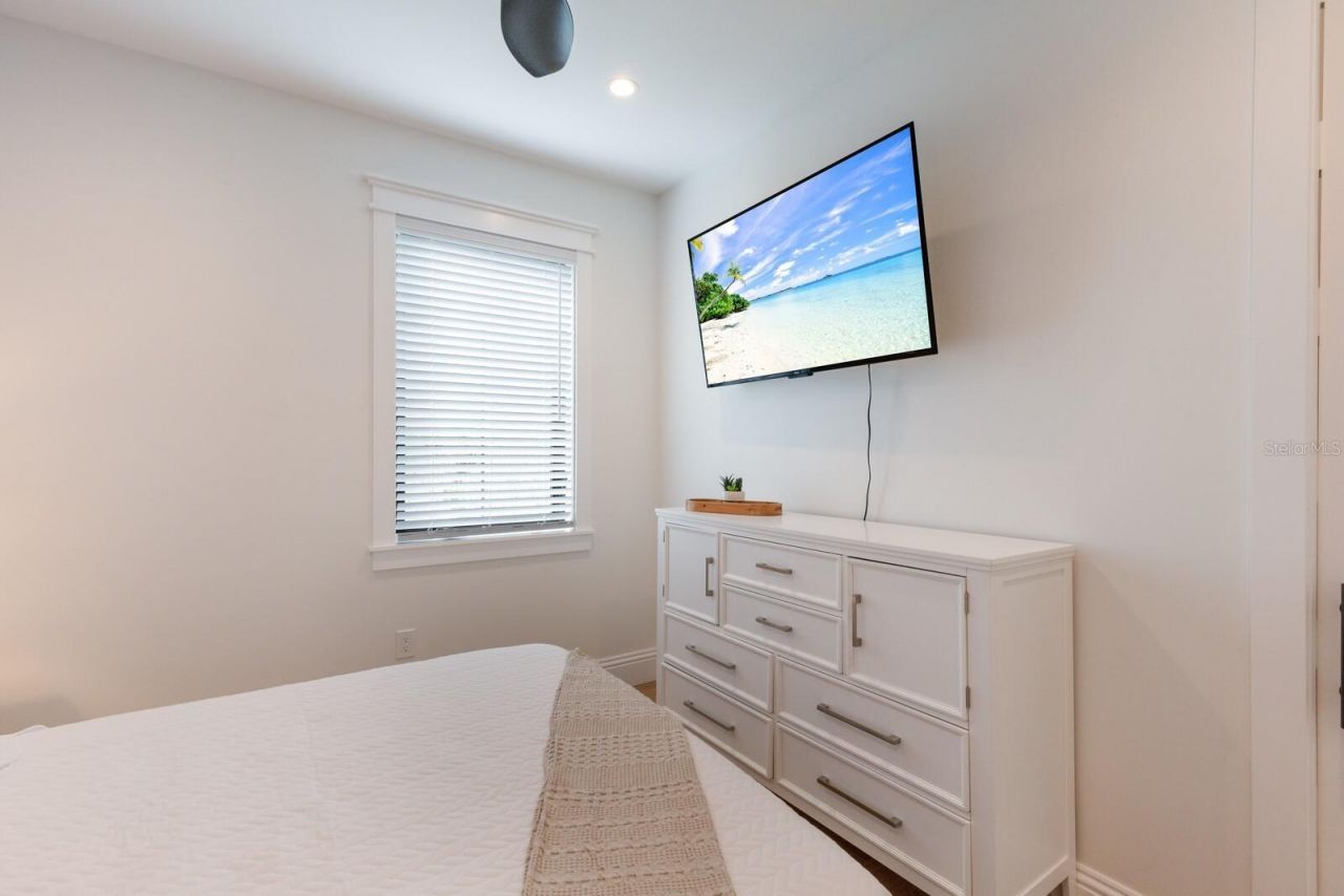 2415 Avenue B, Bradenton Beach, FL 34217 Photo