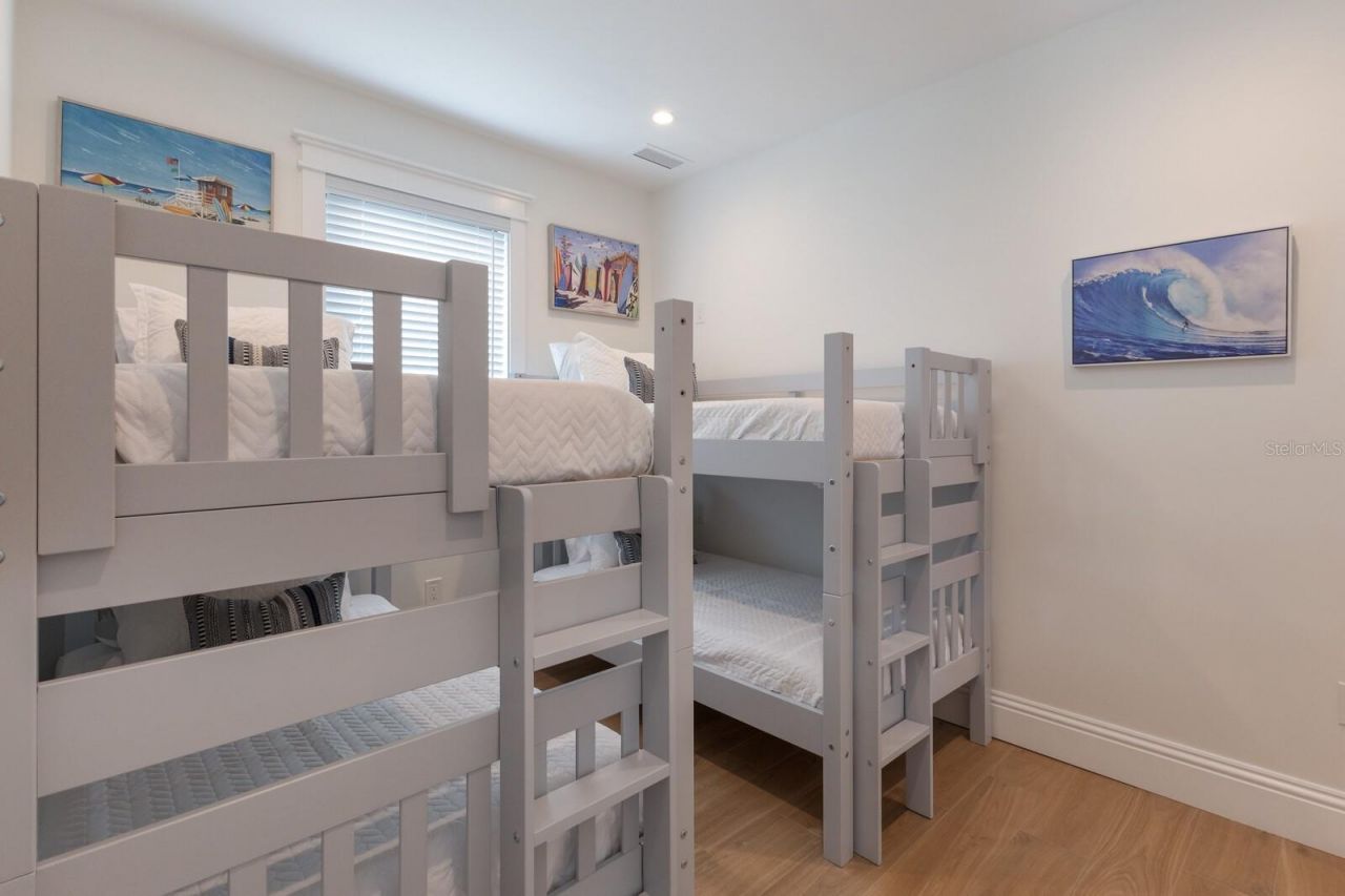 2415 Avenue B, Bradenton Beach, FL 34217 Photo