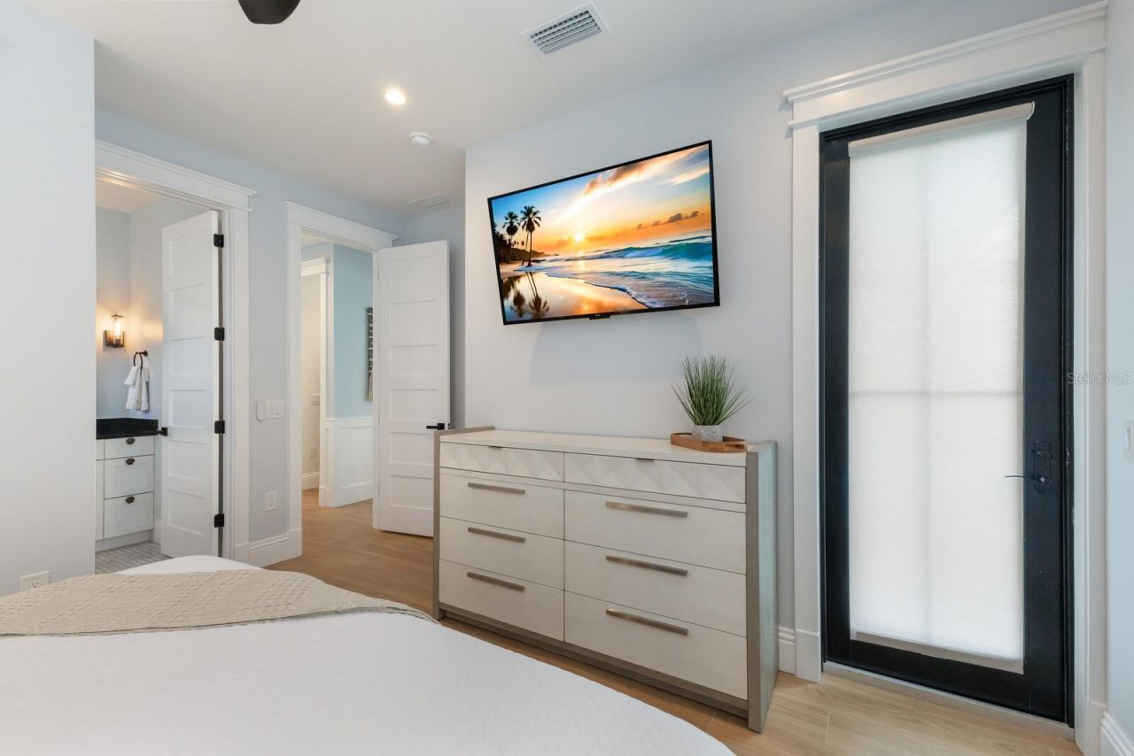 2415 Avenue B, Bradenton Beach, FL 34217 Photo