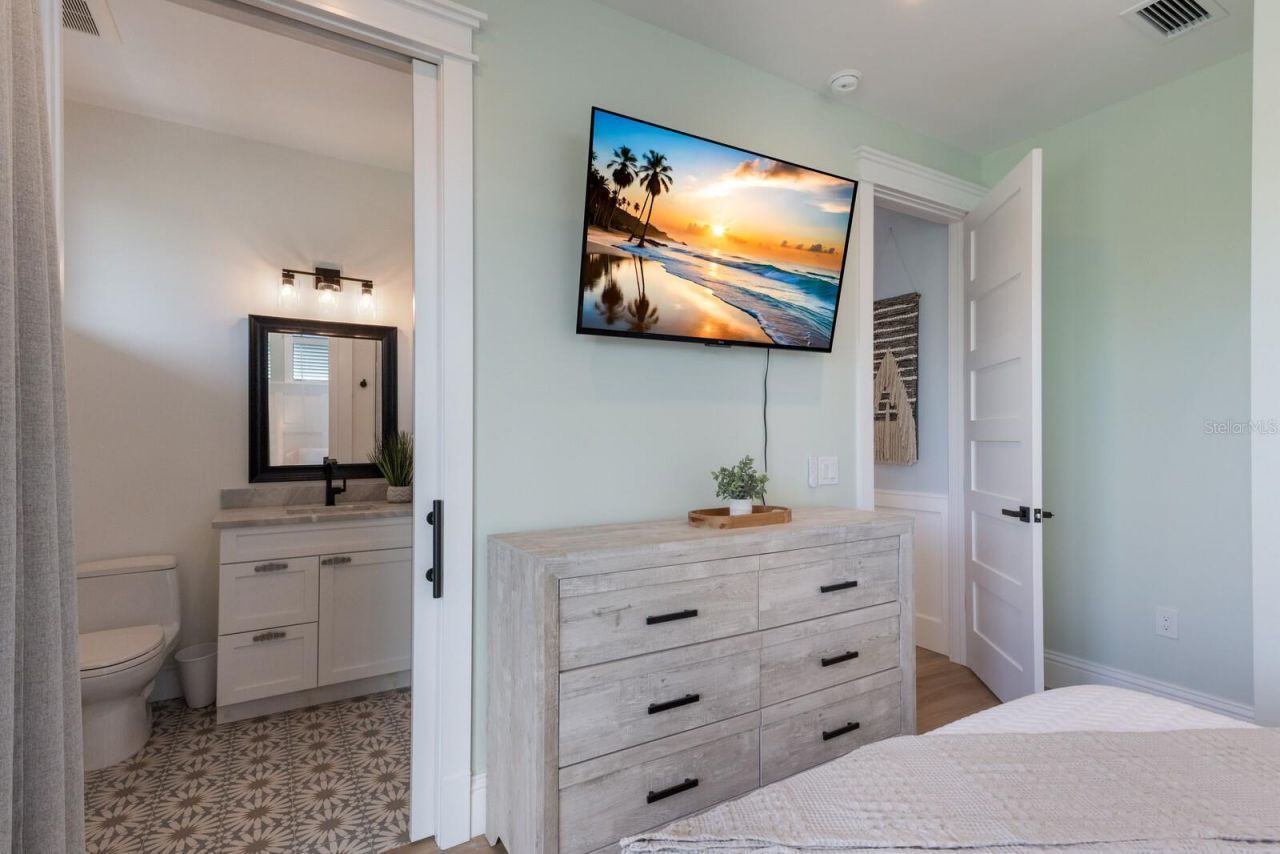 2415 Avenue B, Bradenton Beach, FL 34217 Photo