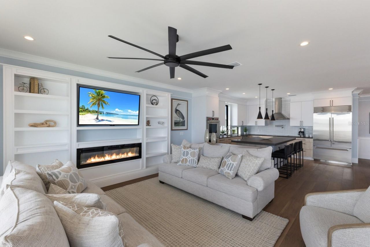 2415 Avenue B, Bradenton Beach, FL 34217 Photo