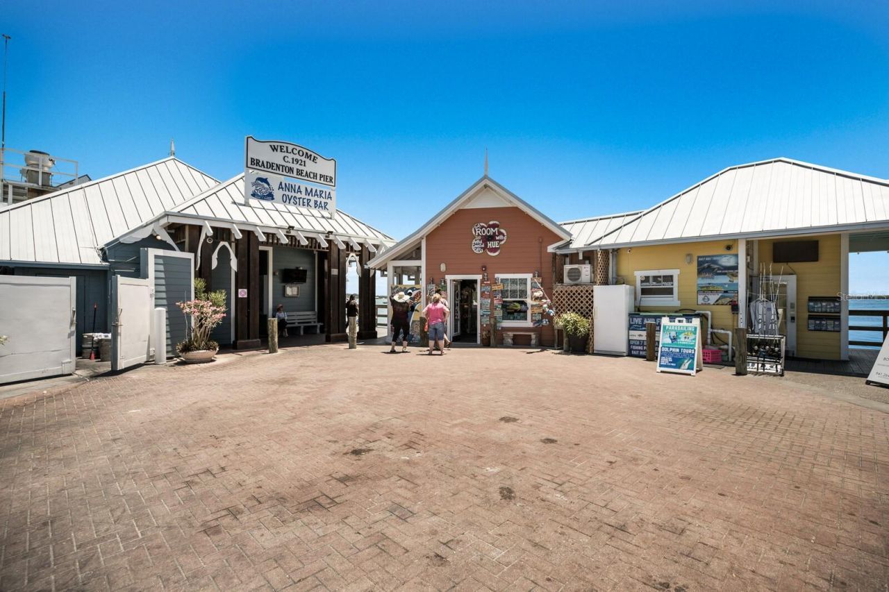 2415 Avenue B, Bradenton Beach, FL 34217 Photo