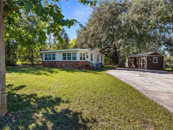 172 S VIRGINIA AVENUE, CENTER HILL, FL 33514