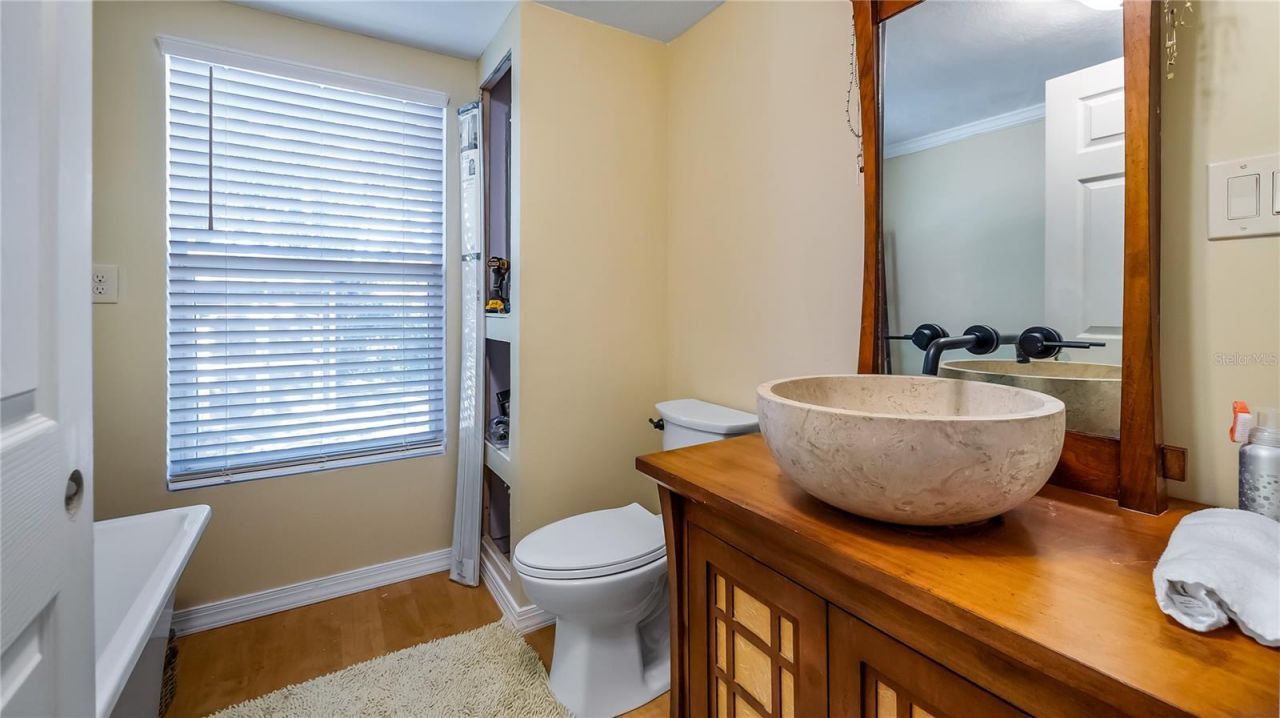 172 S Virginia Avenue, Center Hill, FL 33514 Photo