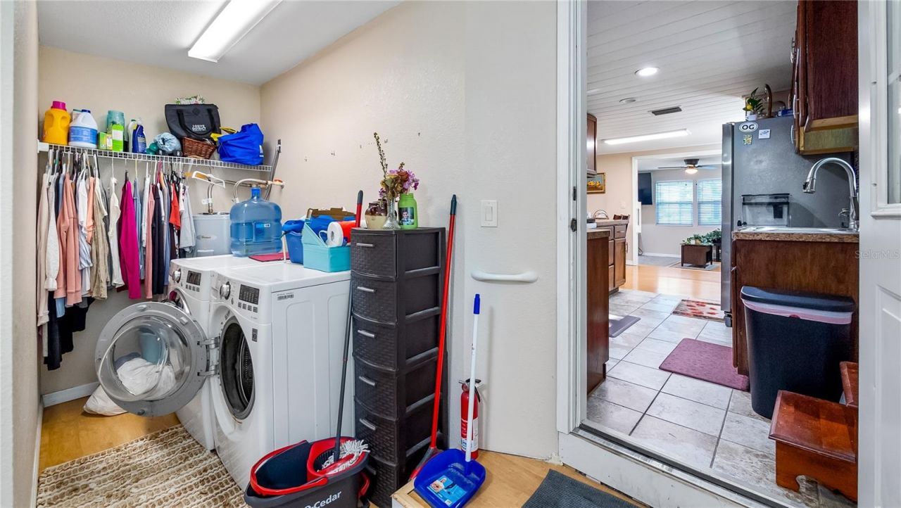 172 S Virginia Avenue, Center Hill, FL 33514 Photo