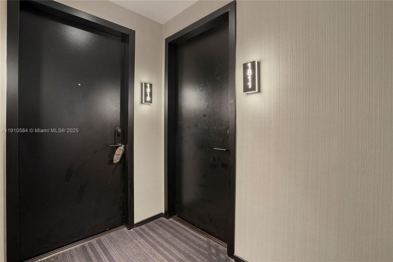 398 NE 5th St, Unit 1811, Miami, FL 33132 Photo