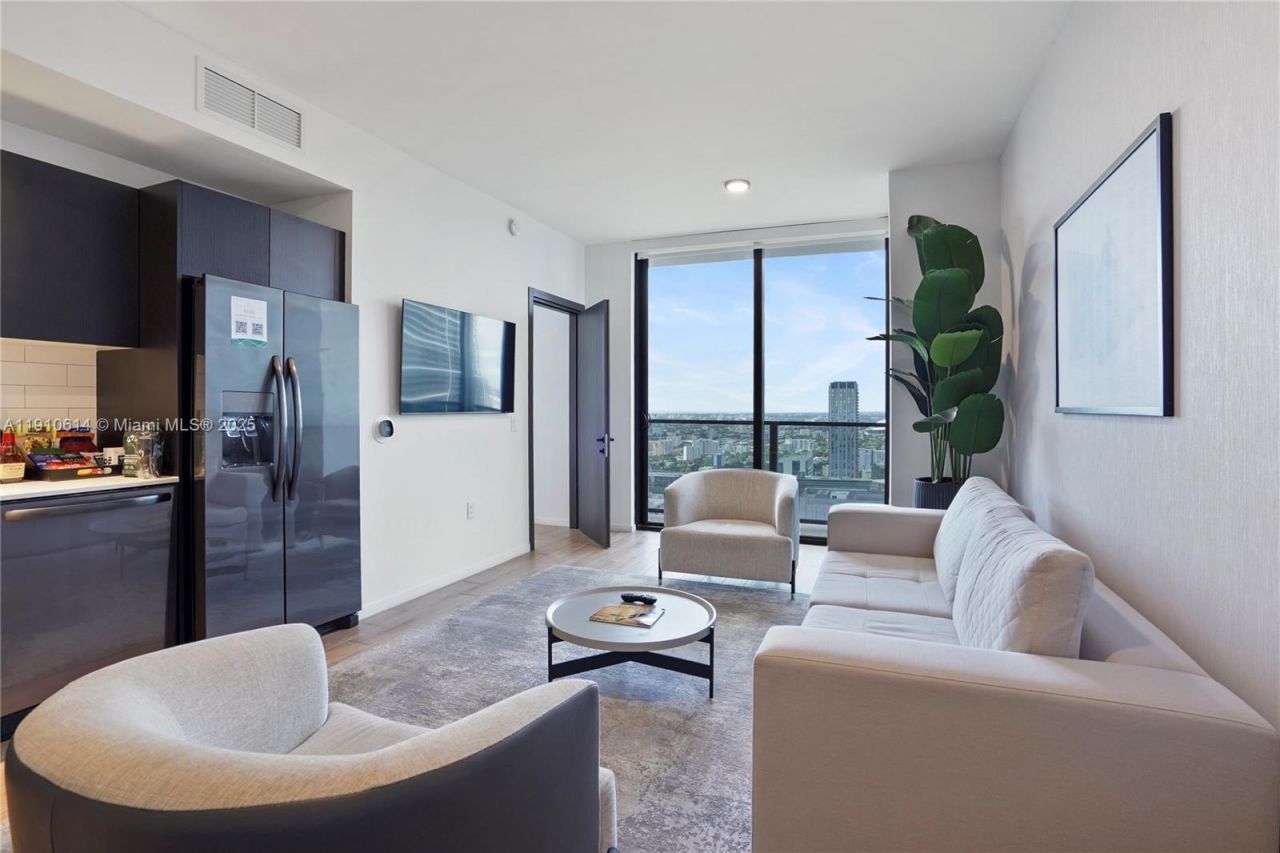 398 NE 5th St, Unit 3618, Miami, FL 33132 Photo