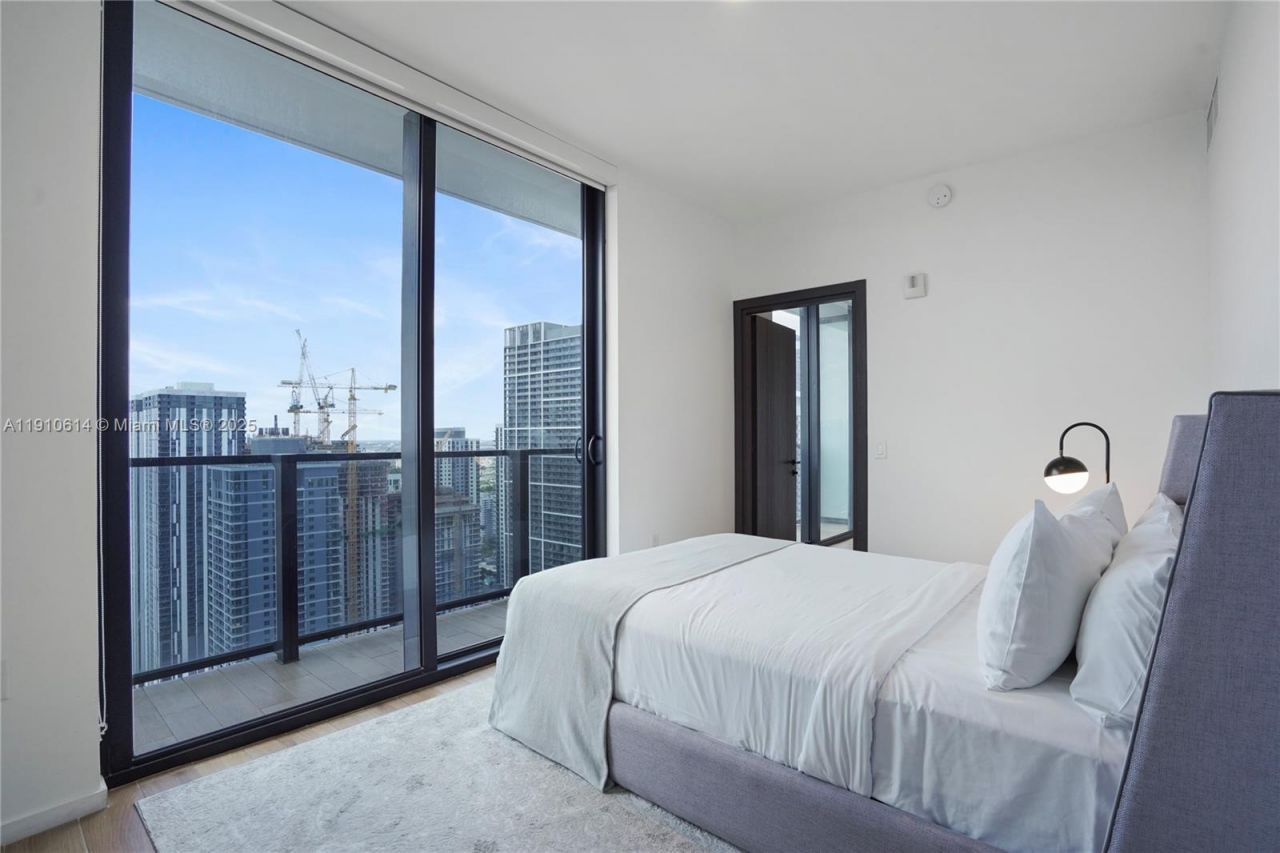 398 NE 5th St, Unit 3618, Miami, FL 33132 Photo