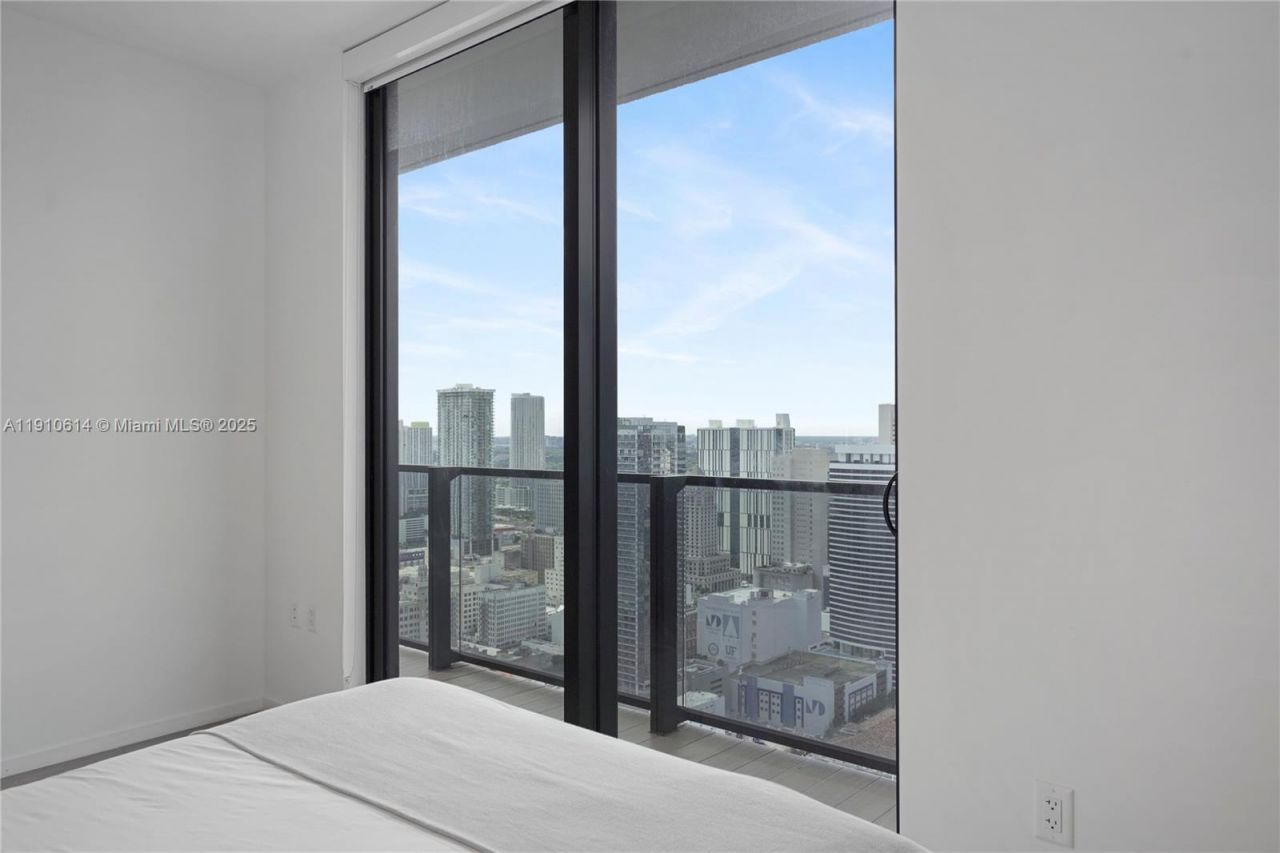 398 NE 5th St, Unit 3618, Miami, FL 33132 Photo