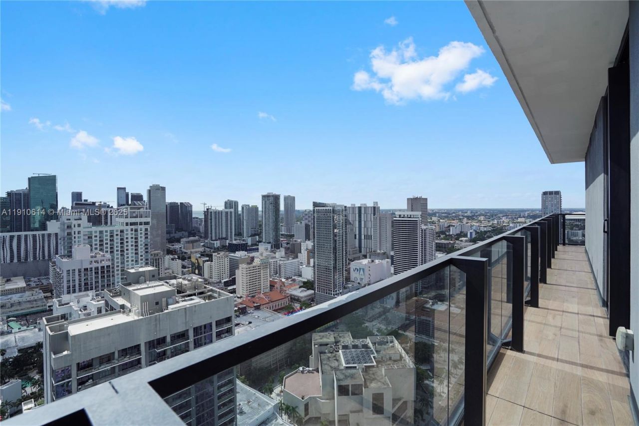 398 NE 5th St, Unit 3618, Miami, FL 33132 Photo