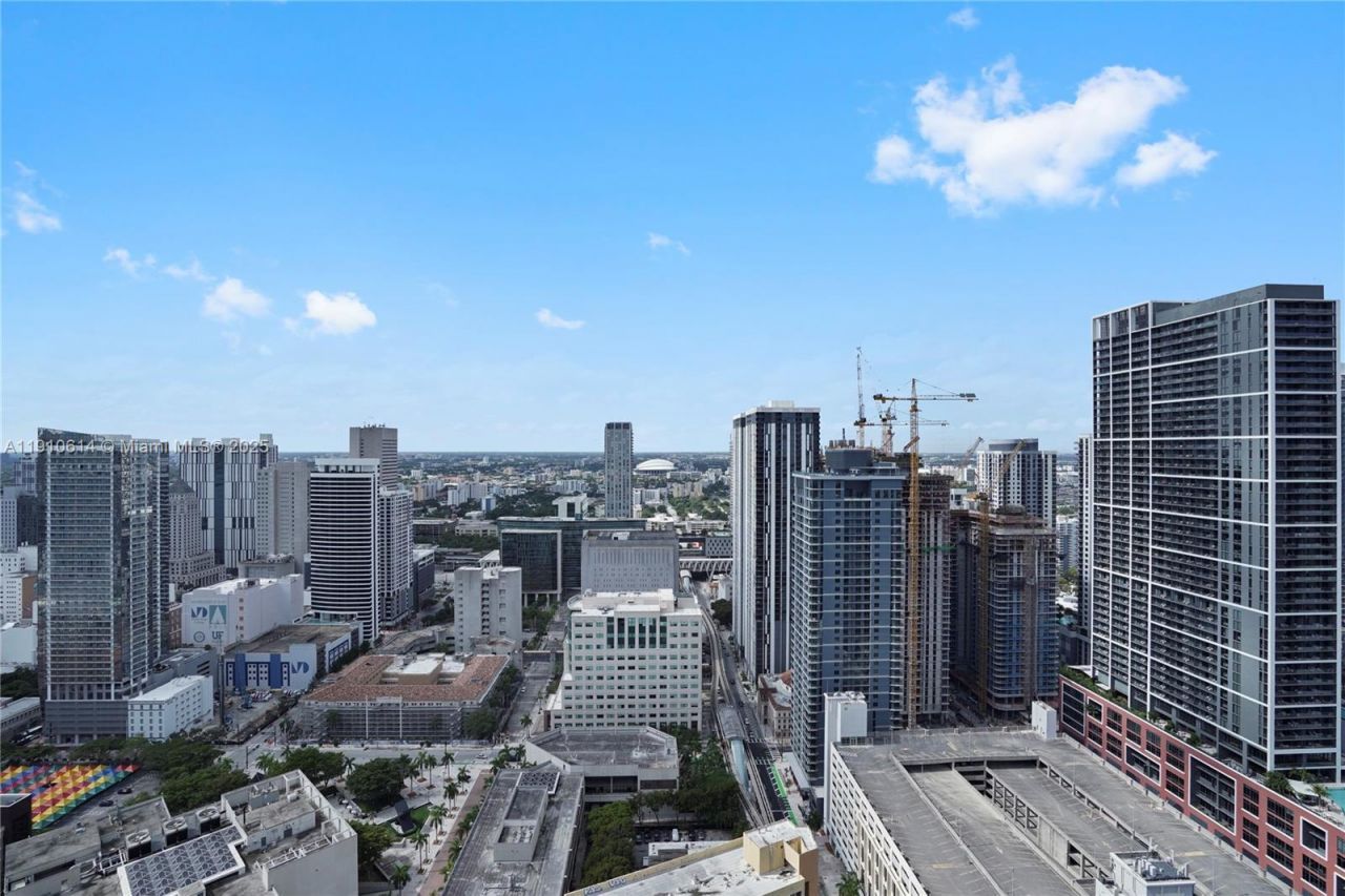 398 NE 5th St, Unit 3618, Miami, FL 33132 Photo