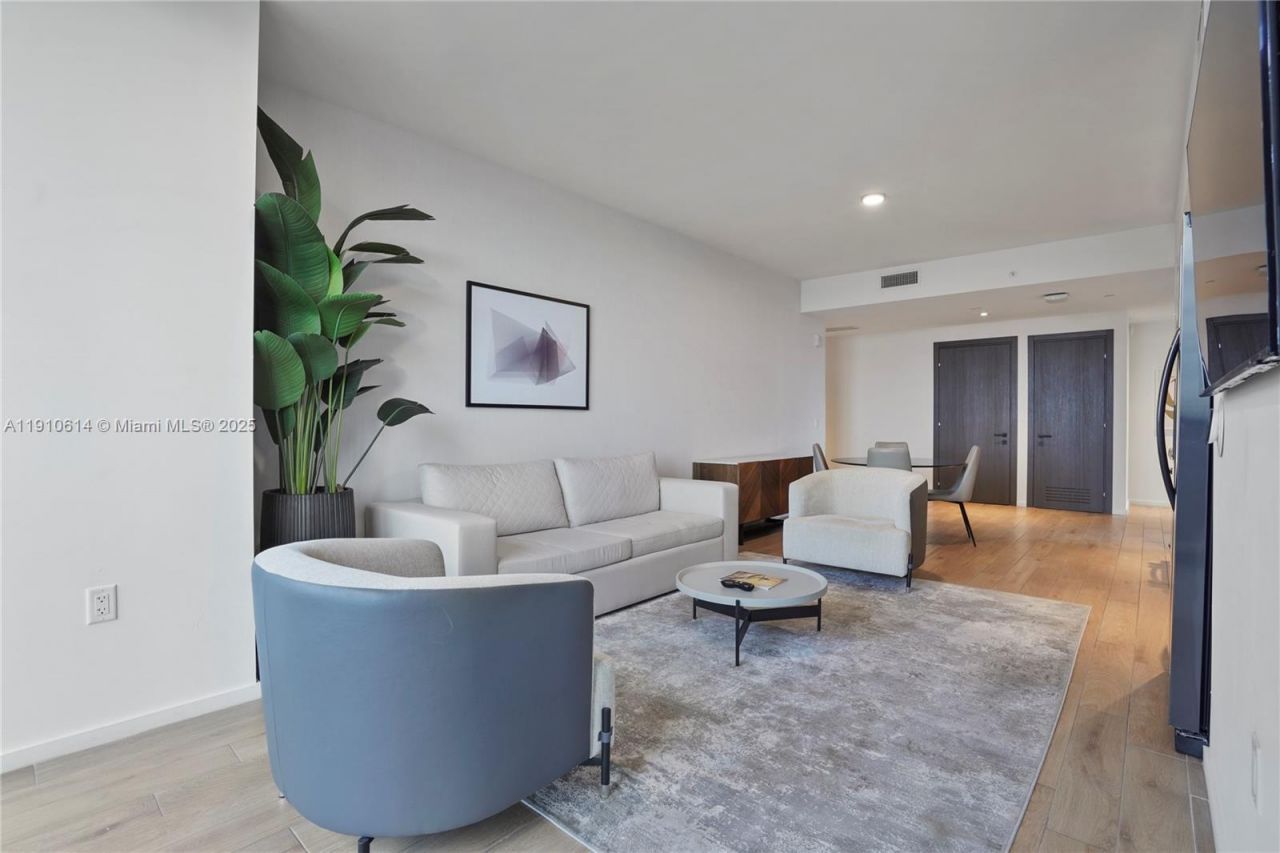 398 NE 5th St, Unit 3618, Miami, FL 33132 Photo