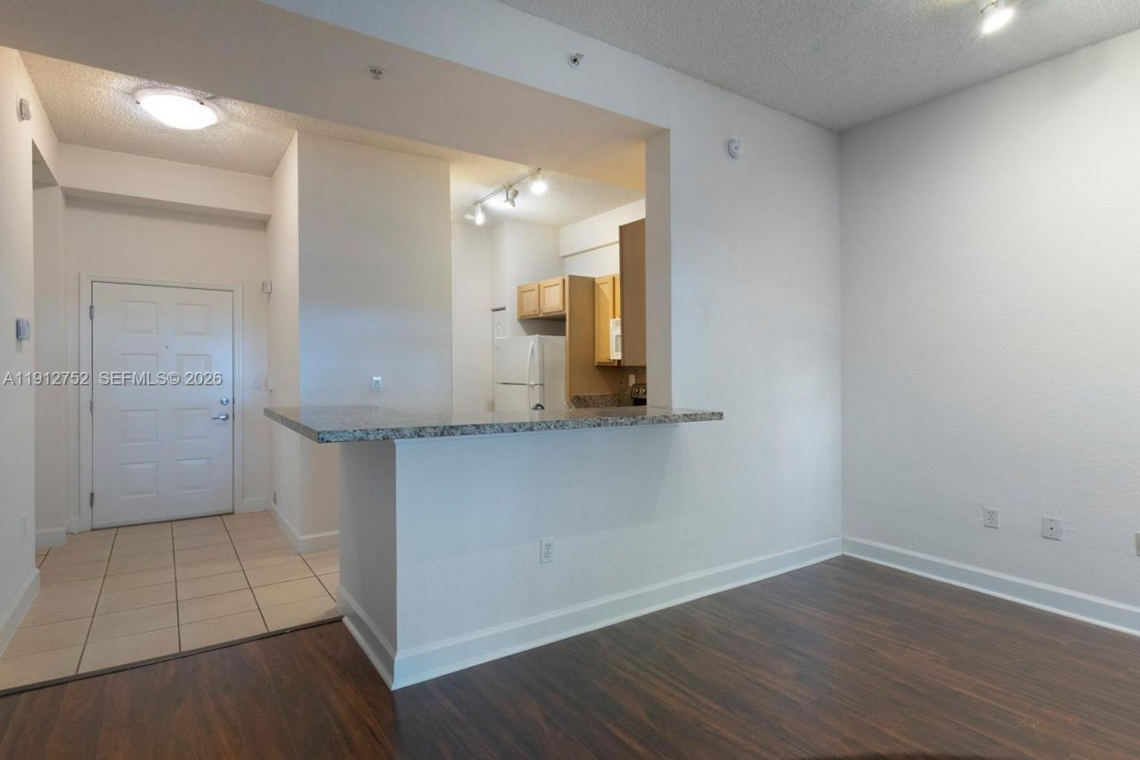 6001 SW 70th St, Unit 139, South Miami, FL 33143 Photo