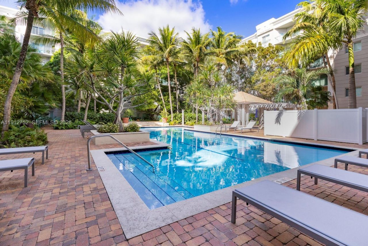 6001 SW 70th St, Unit 139, South Miami, FL 33143 Photo